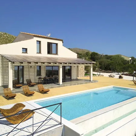 Altamarea * Scopello (Sicily)